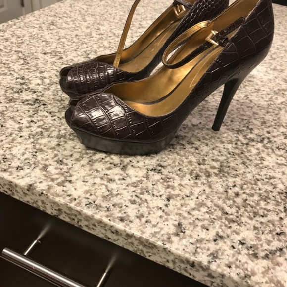 Guess shoes - Picture 2 of 4